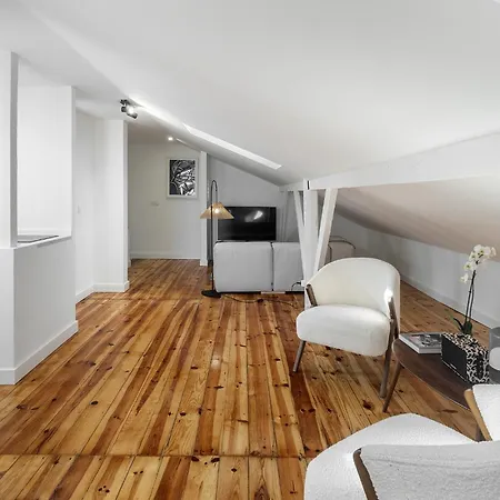 Whome Brand New Rooftop With River View